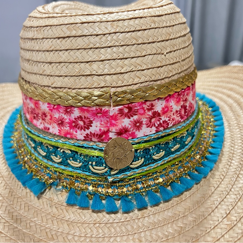 Summer Hand made hat / size medium.